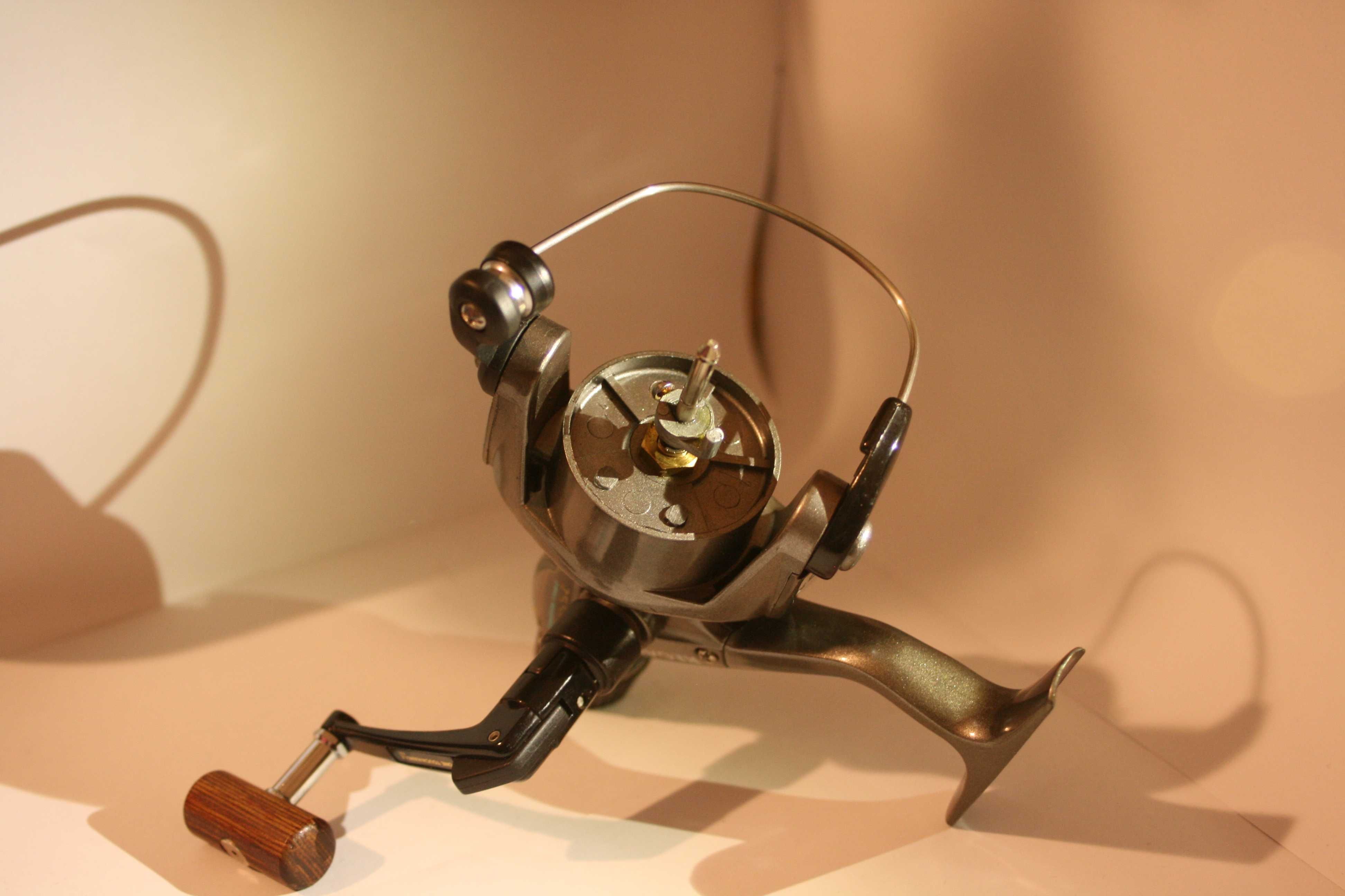 Daiwa Regal-X 2550-2B