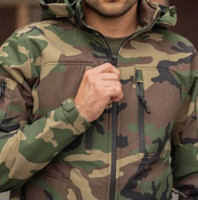 Куртка softshell осінь розмір S,M