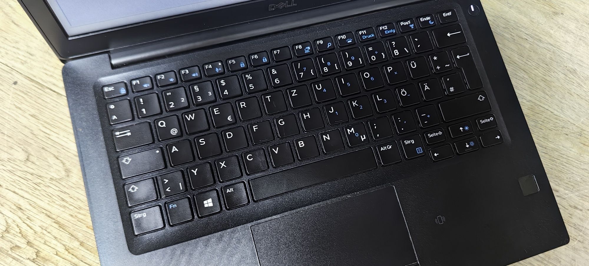 Ноутбук Dell 8(E7290)/i5-8350U/Ram No/SSD No