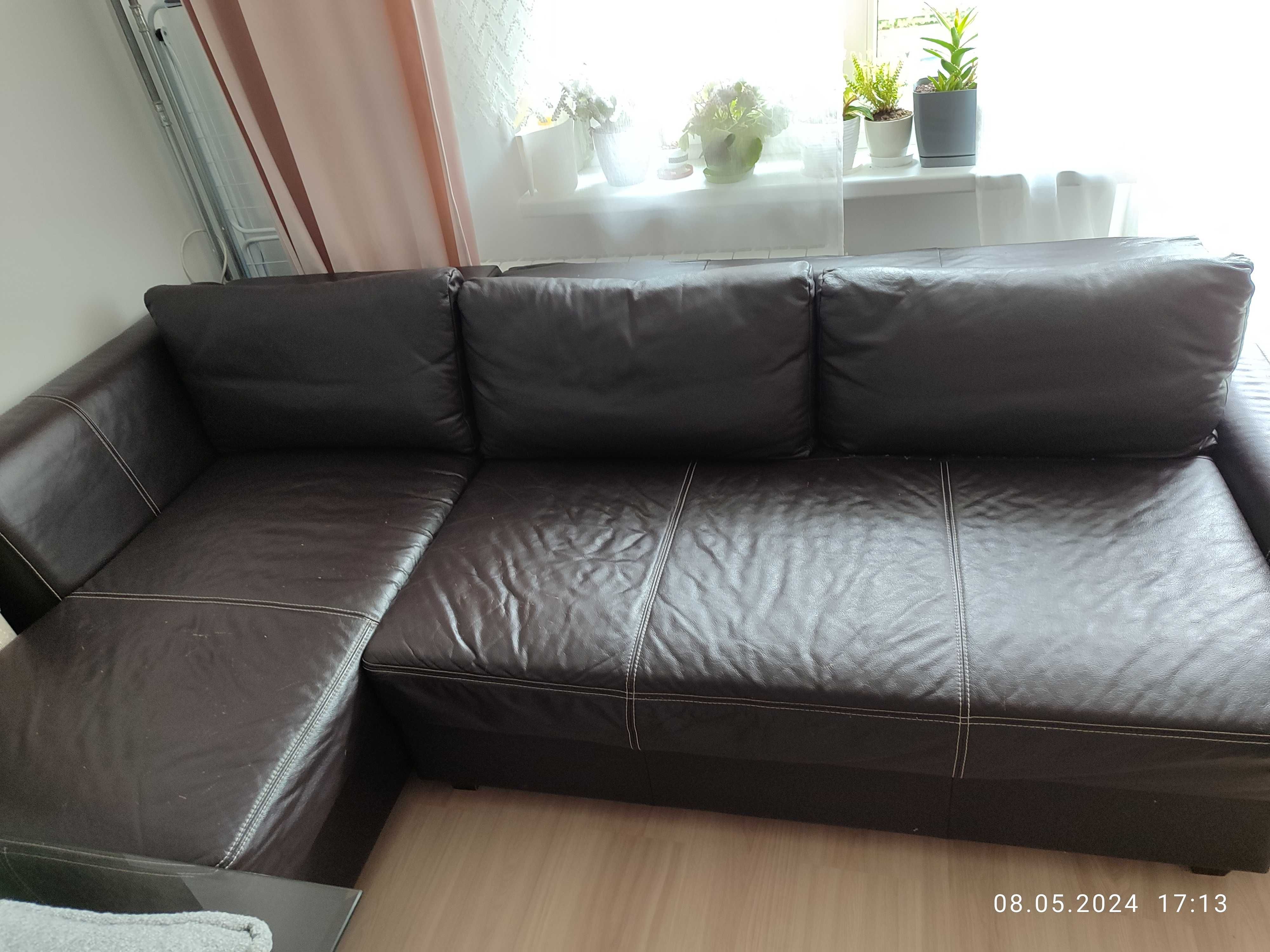 Sprzedawanie Sofa