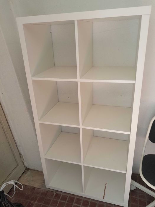 Armário com espaço, organização modular