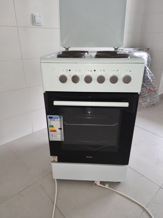 Kuchnia wolnostojąca elektryczna  MPM  54-KEE-07.