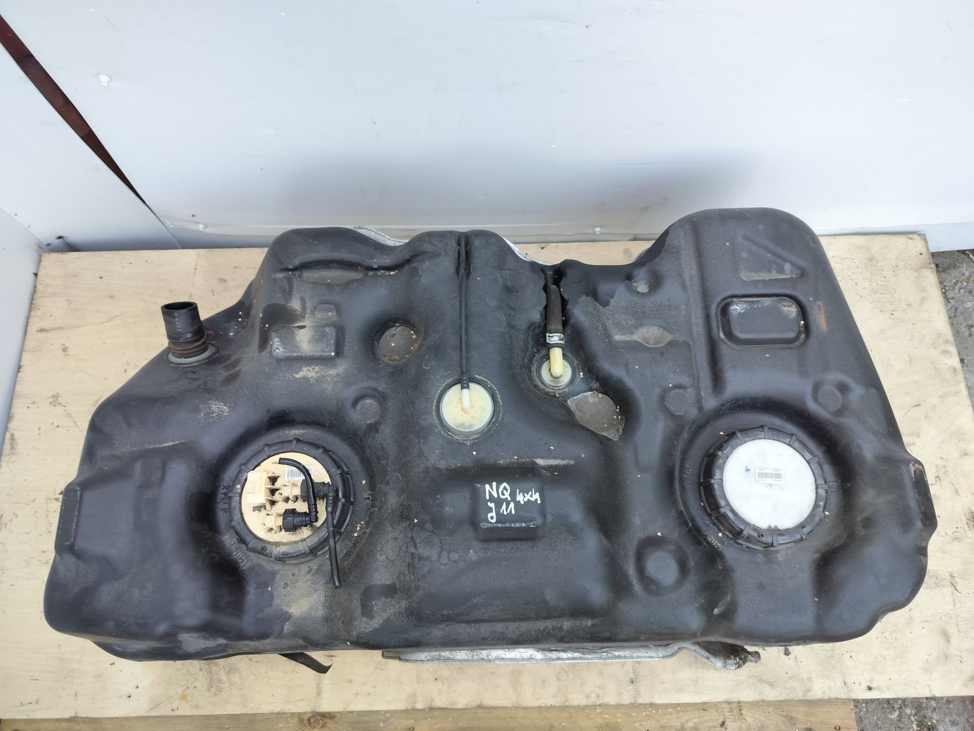 Zbiornik paliwa bak Nissan Qashqai j11 1.6 DCI 4x4