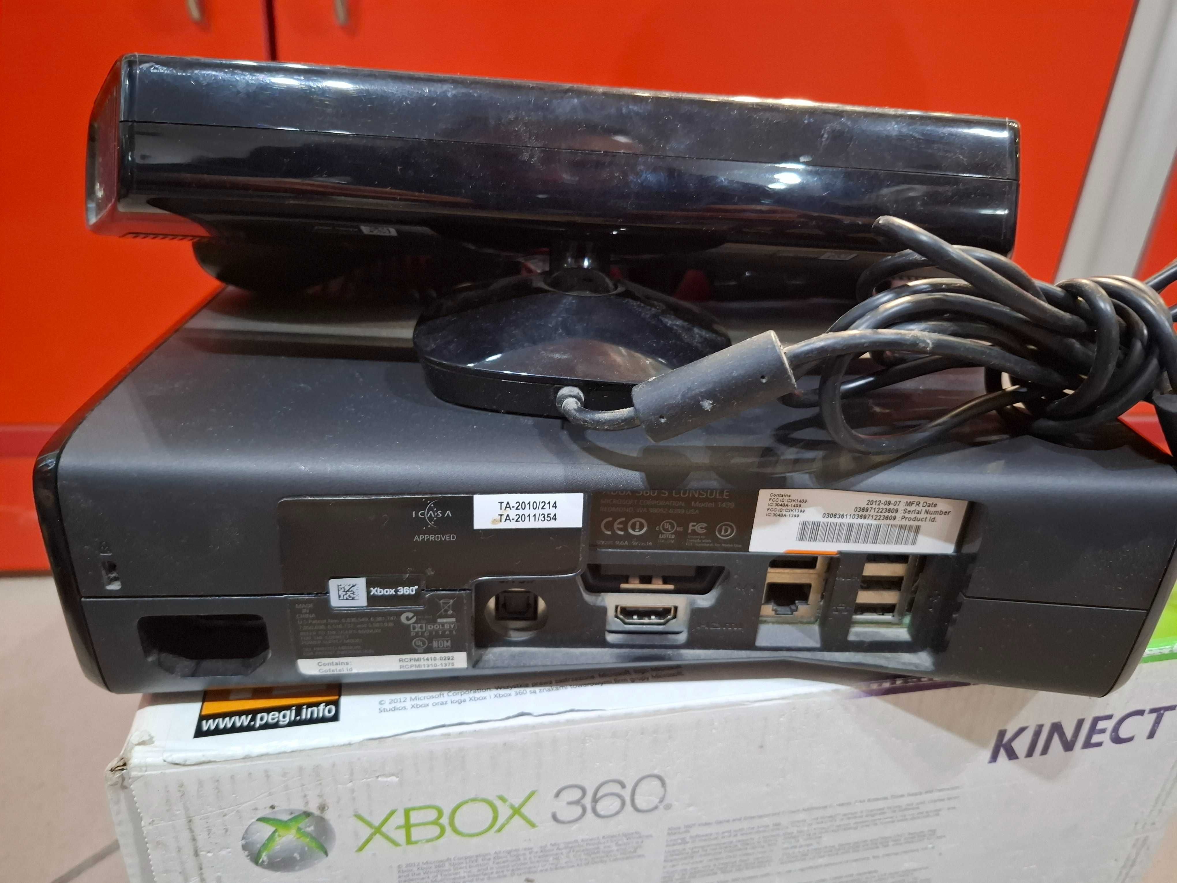 Konsola Xbox 360 S 320GB 2 pady KINECT pudełko model 1439