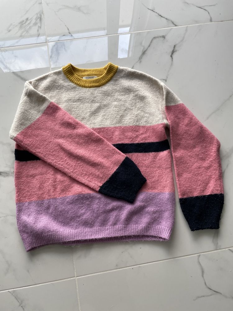 ZARA cieplutki sweterek 164