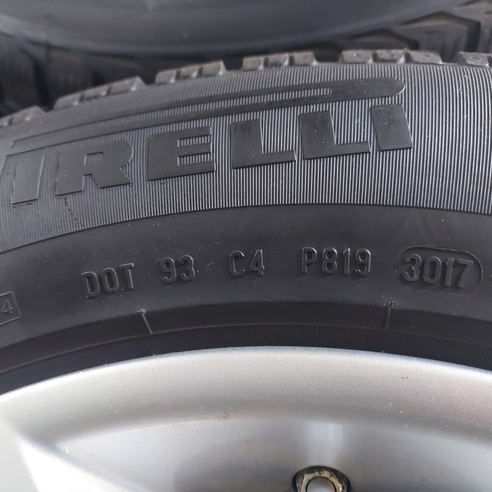 4x 225 60 R17 Pirelli Run-flat