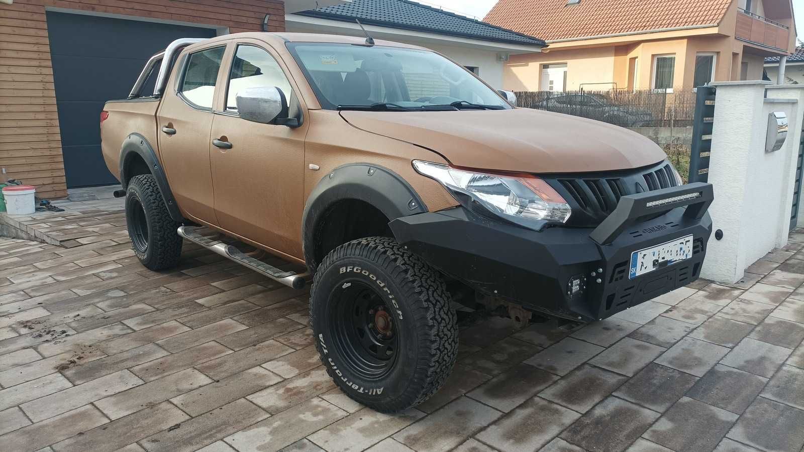 Бампер для Mitsubishi L200 2006-2023 силовой бампер посилений задній