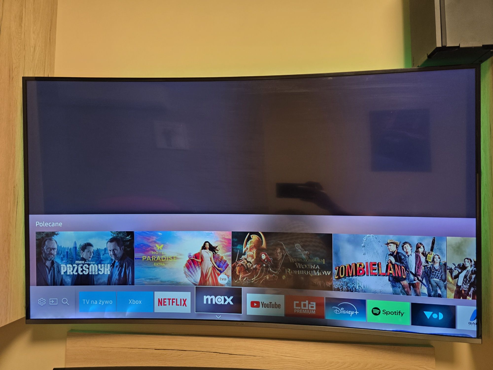 Telewizor Samsung UE55KU6670 – 55” 4K Curved – Smart TV – Uszkodzony
