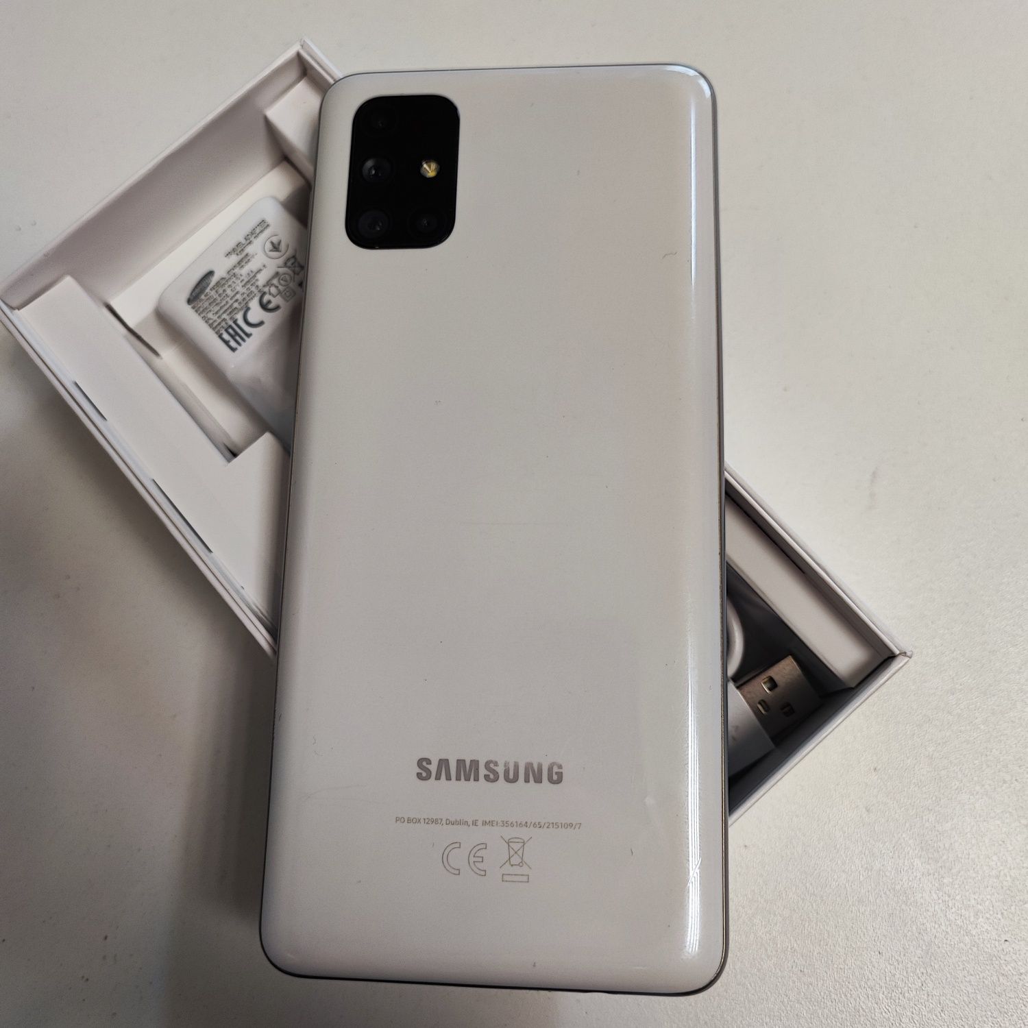 Samsung Galaxy M51, 6/128Gb, komplet