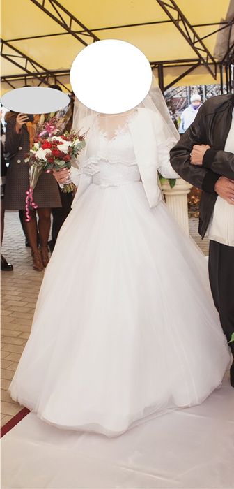 Весільна сукня 42-44 Dominiss