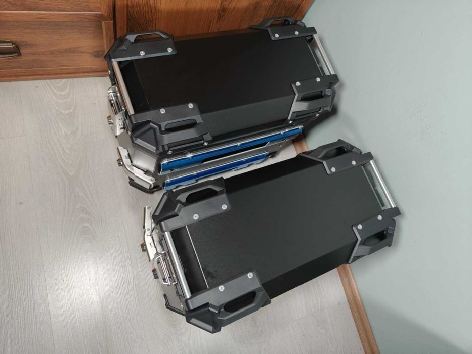 ALUMINIOWE kufry motocyklowe boczne CZARNE 2x38L uniwersalne SW-Motech