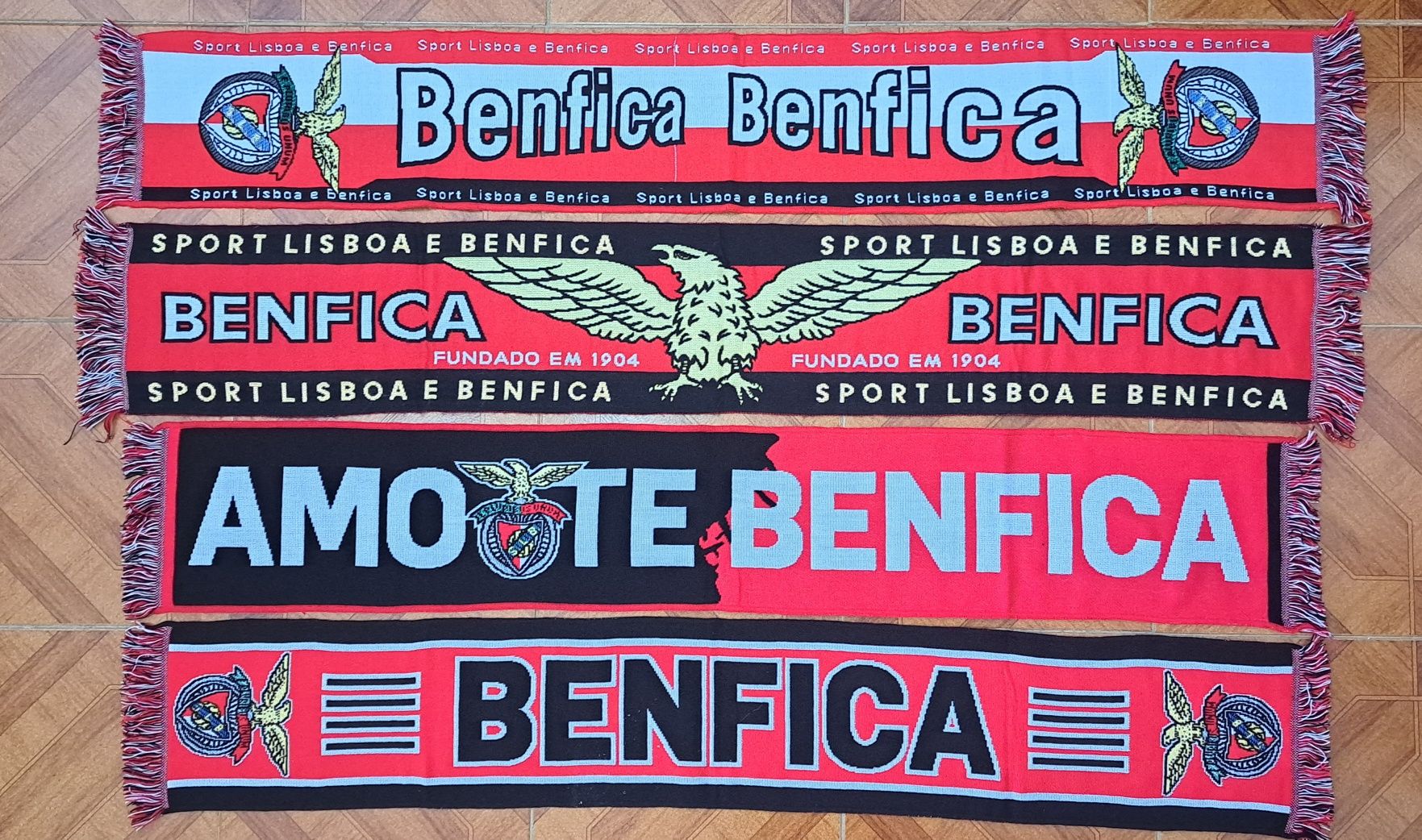 Cachecóis do Sport Lisboa e Benfica