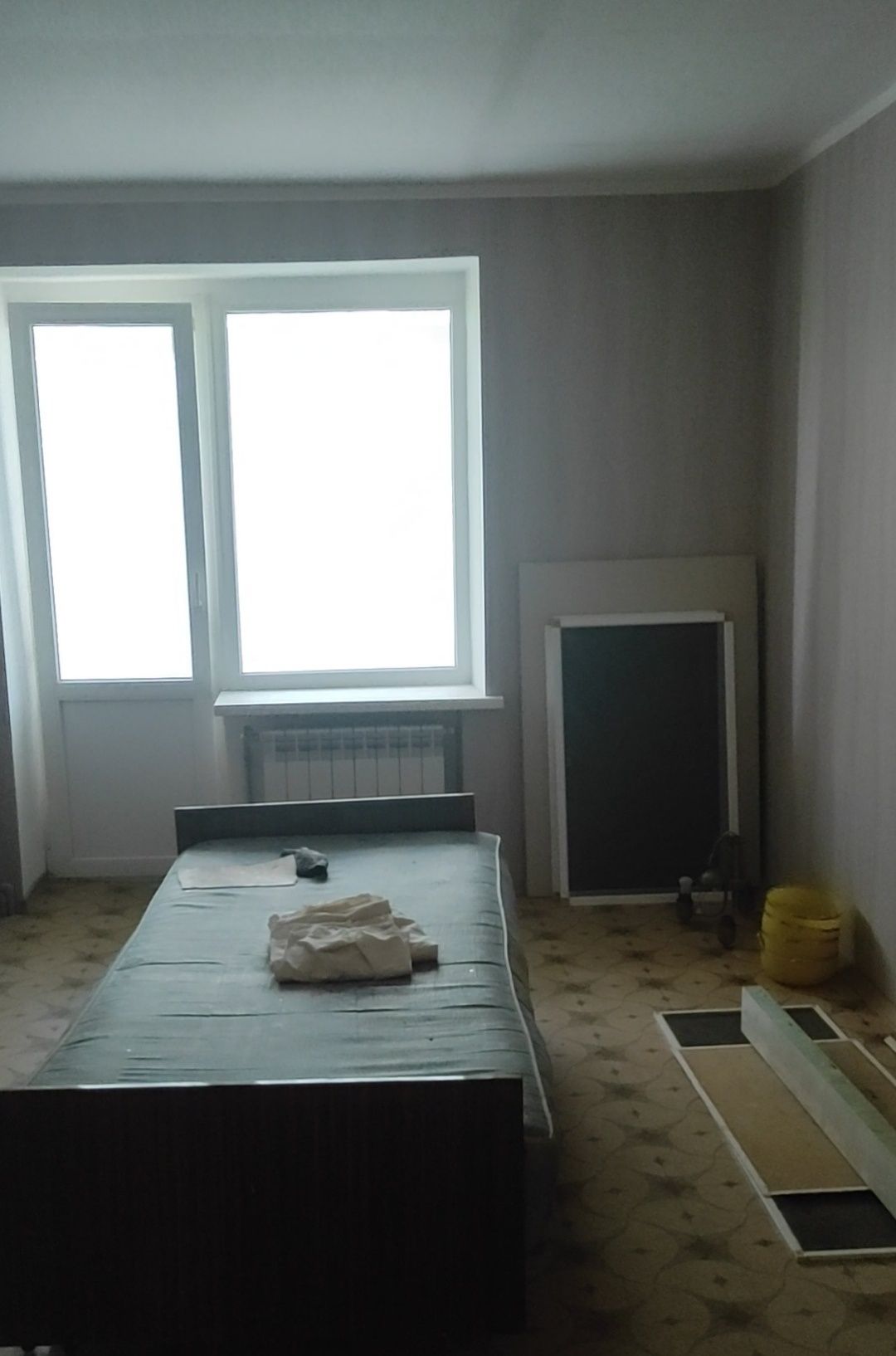 Продам 2 кімнатну з АГО,5/9