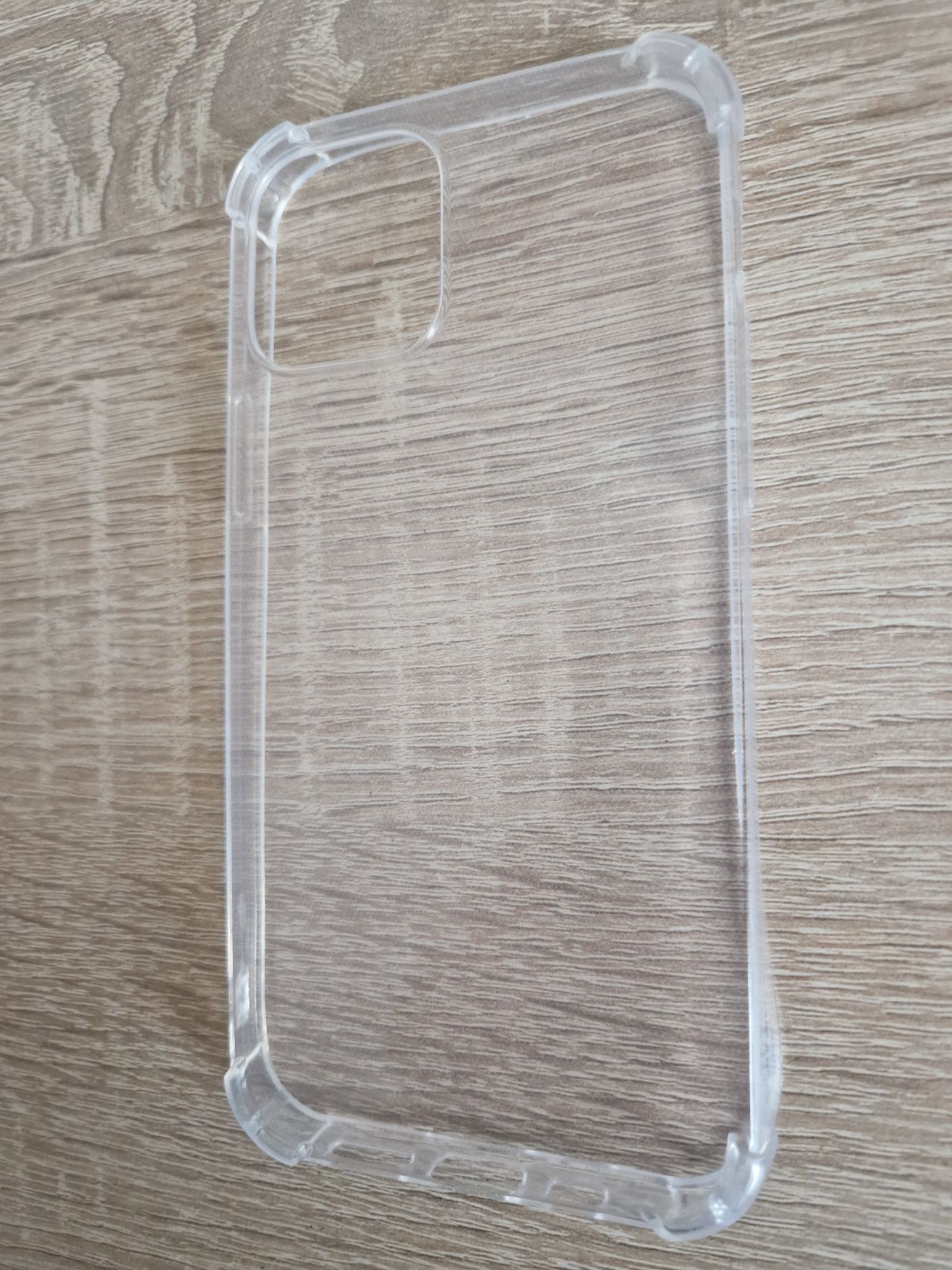 Etui Back Case ANTI SHOCK 0,5mm do IPHONE 12/12 PRO Przezroczysty