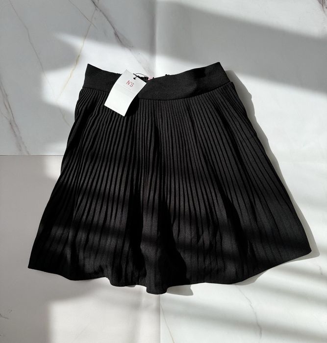 Нова спідниця с-м