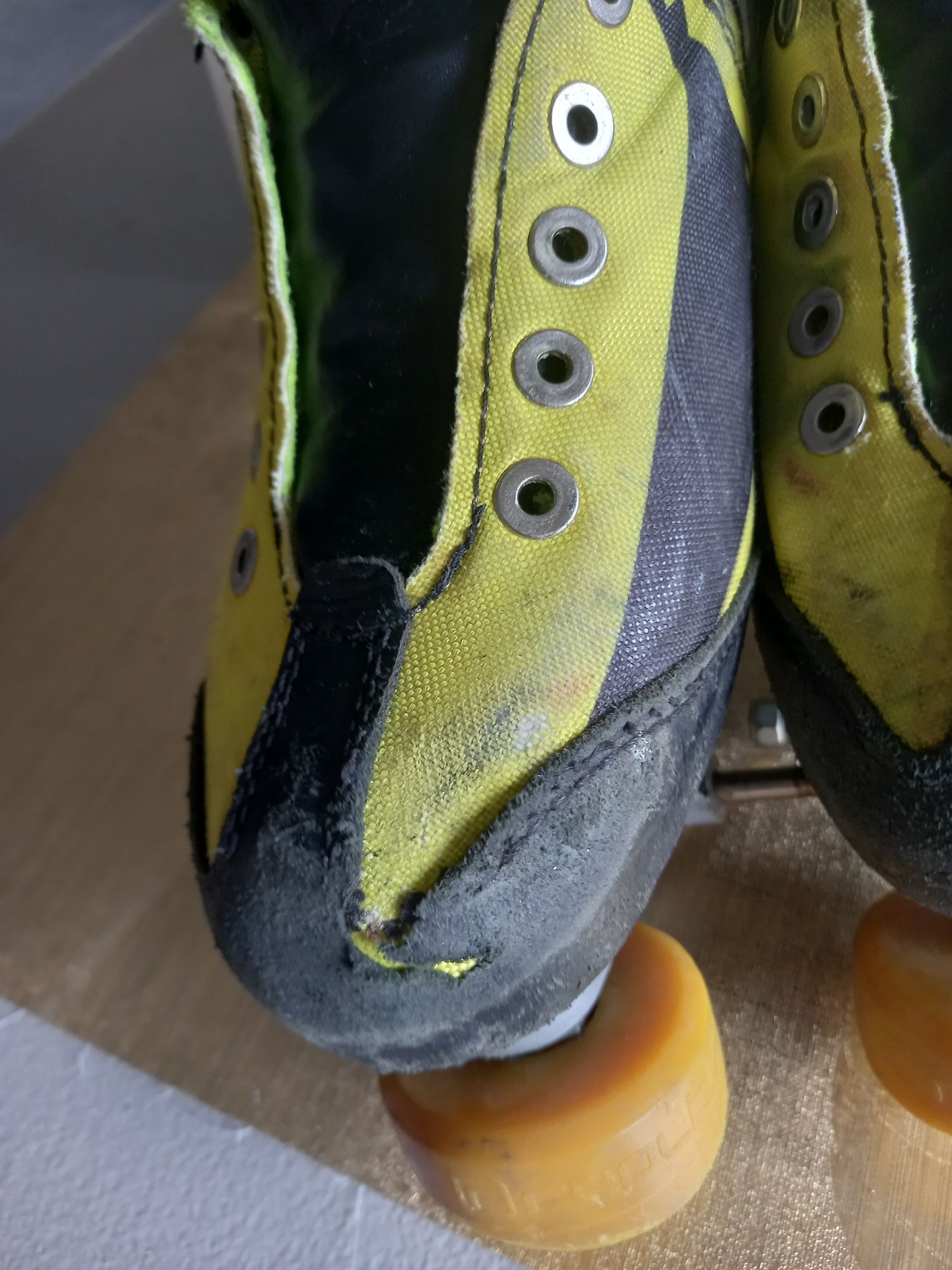 Patins n36/37-bota