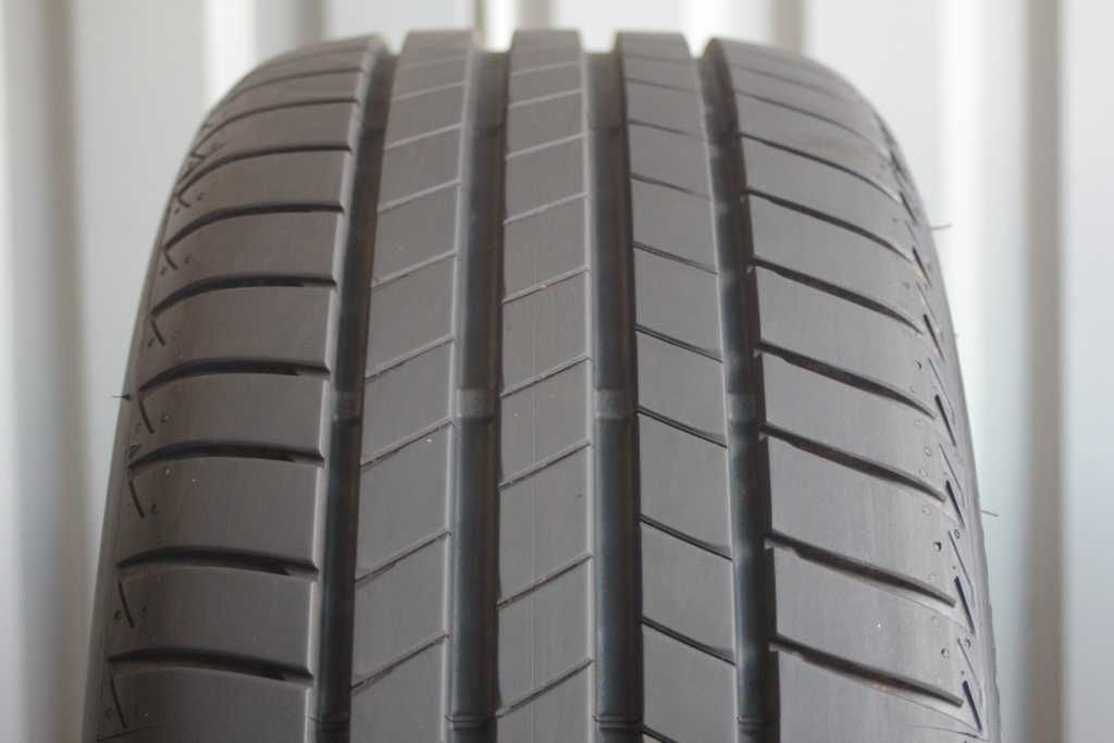 225/45/17 Bridgestone Turanza T005 225/45/17 8mm 2021r