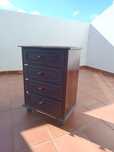 Mesa de cabeceira antiga