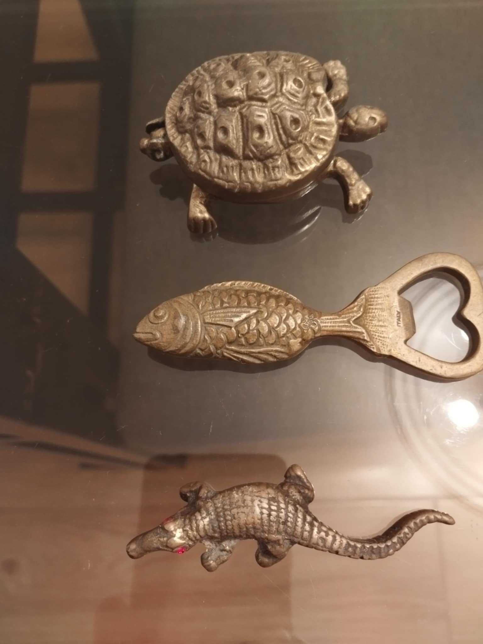 3 peças em latão