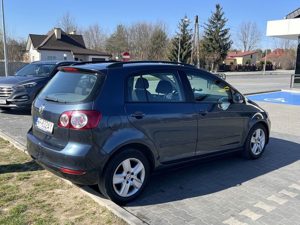 Vw golf plus 1.6 MPI benz. 2009r. Stan bd , zadbany ,wszystko zrobione