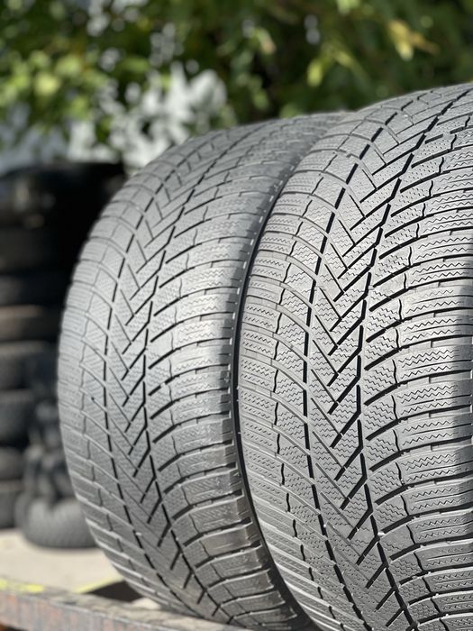 Шини Зимові 2шт 275/40 R18 Bridgestone Blizzak Lm005