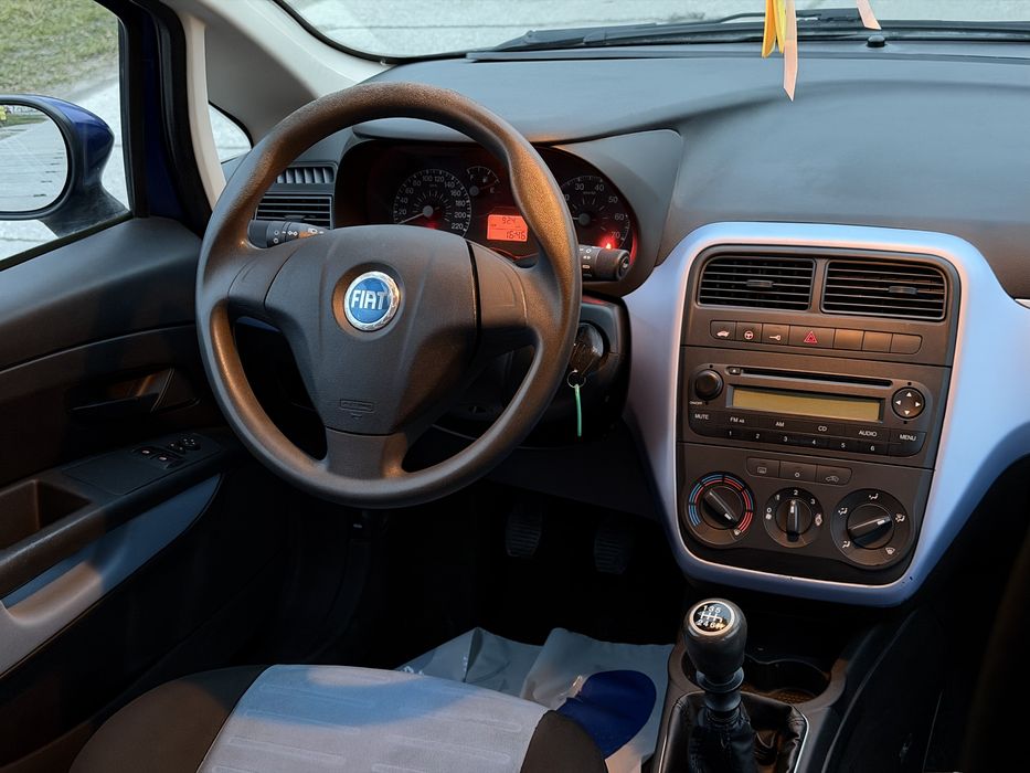 Fiat Grande Punto 1.4 Benzyna 95KM / 6 Biegów / Alufelgi Świeże opony