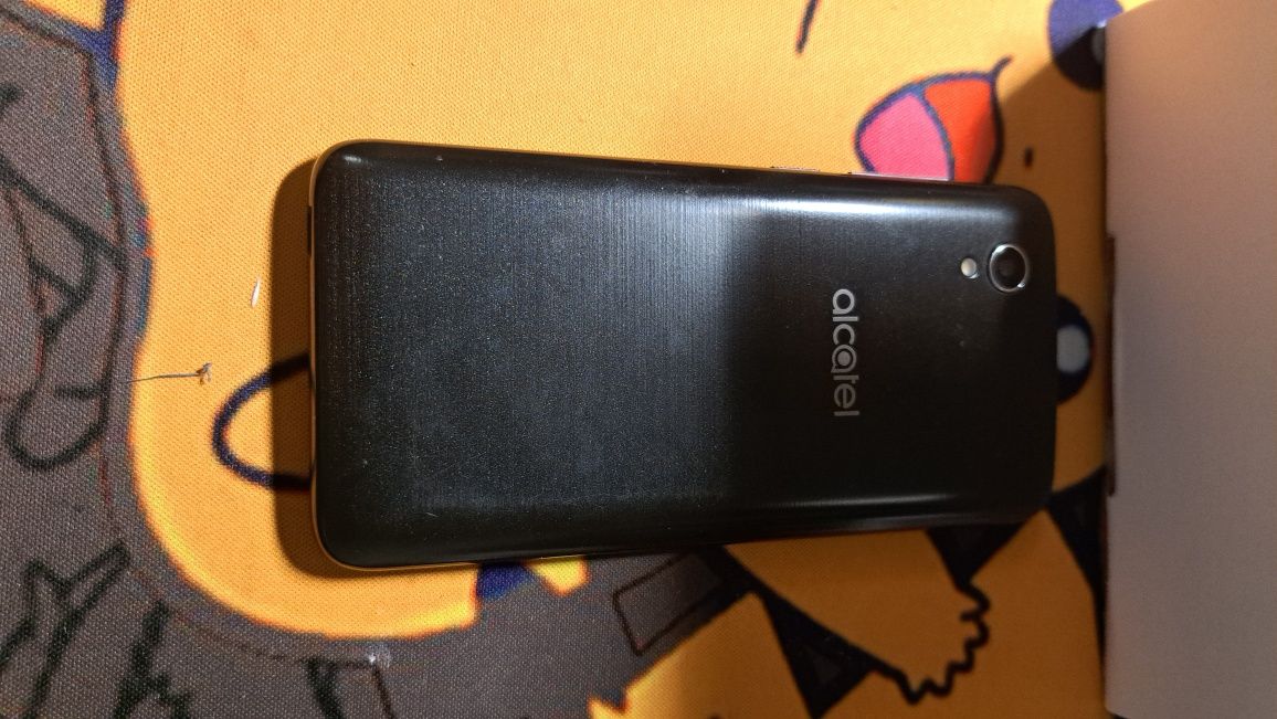 Telefon Alcatel 1