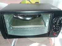 Mały piekarnik 1090 W