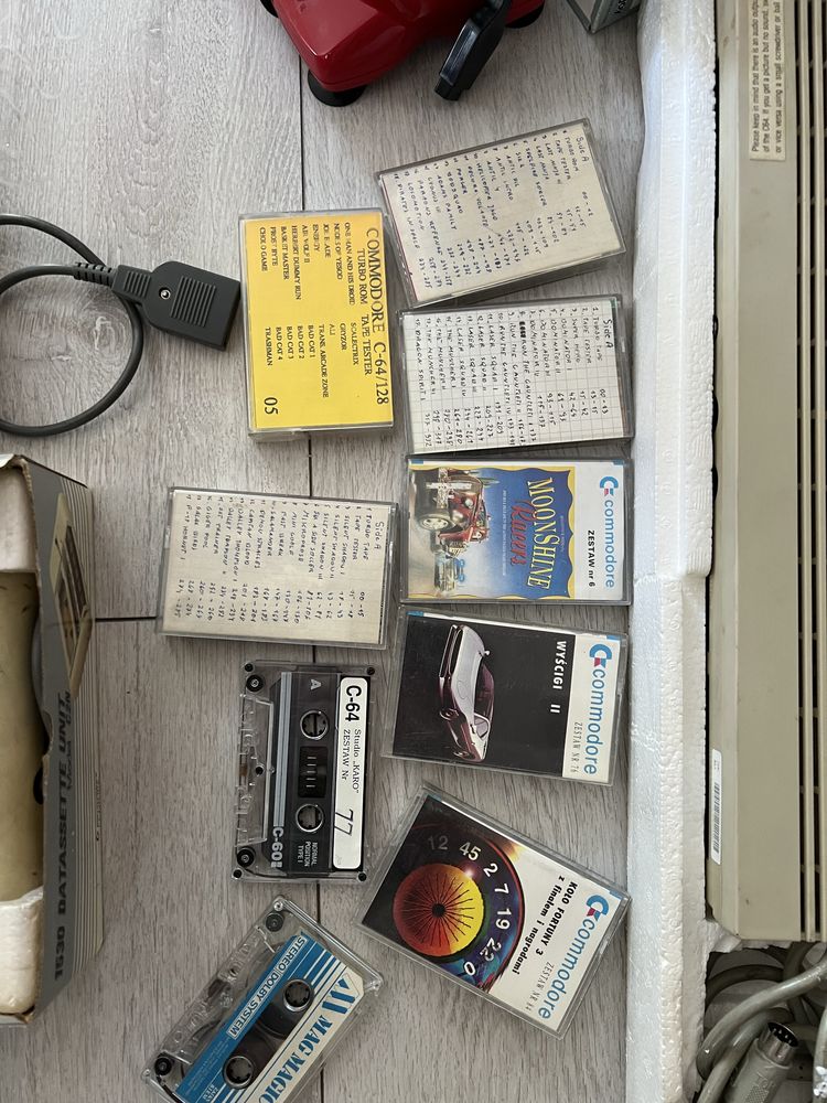 Zestaw Oryginalny Komputer Commodore C64