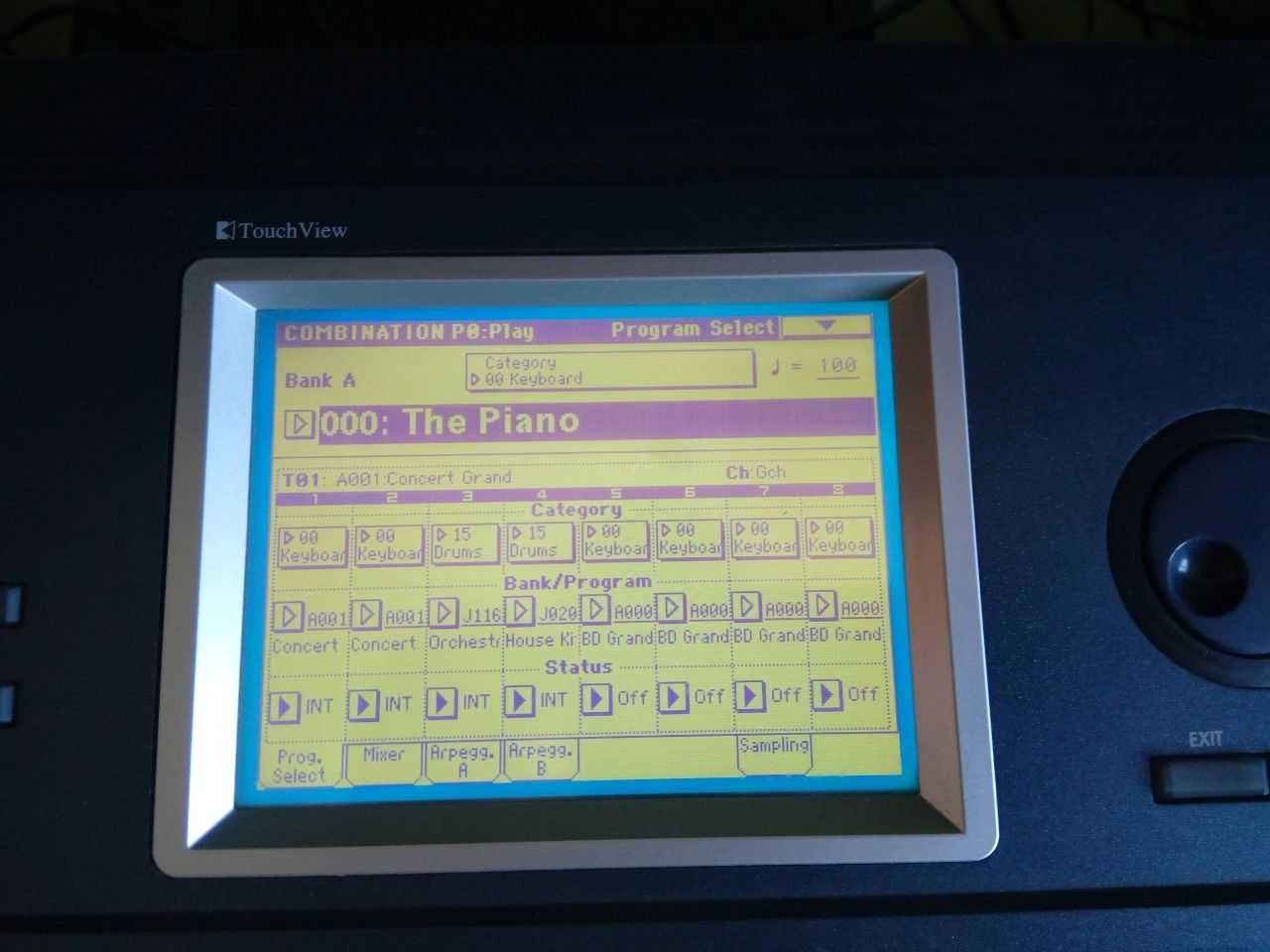 Синтезатор KORG Triton Extreme