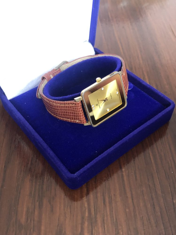 Zabytkowy zegarek damski japońskiej marki Marie Lourdes Vintage
