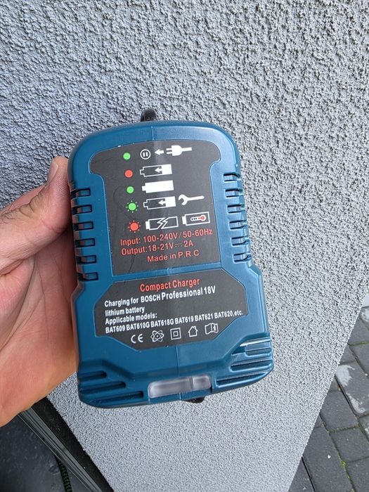 Mini ładowarka akumulatorów do Bosch 18V Li-ion 2A