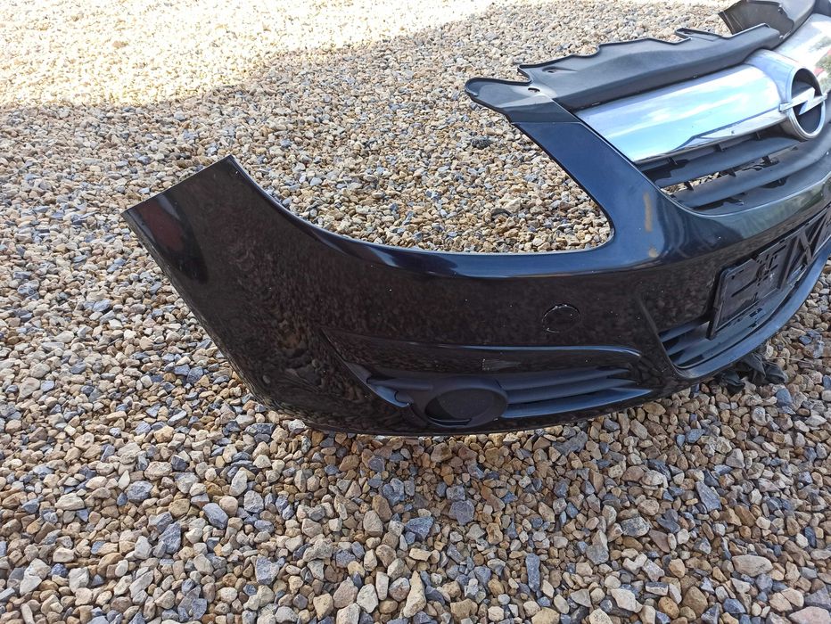 Zderzak Przód OPEL CORSA D 06-10.r GRILL EUROPA Z20R