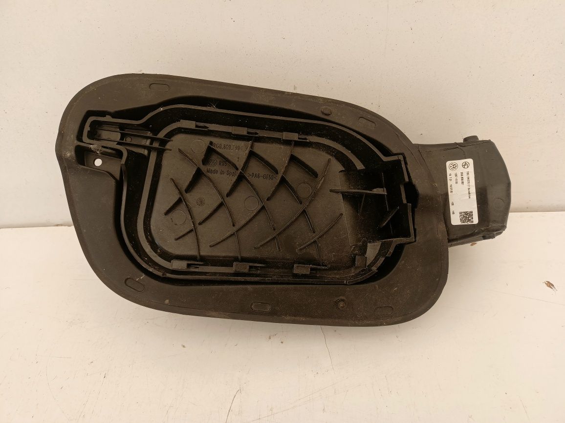 VW Polo VI 6 2G 17- klapka wlewu paliwa wlew otwór