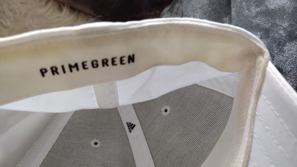 Biała Czapka z daszkiem Adidas