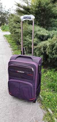 Коллекционный чемодан дорожный на 2-х колесах тканевый Турция