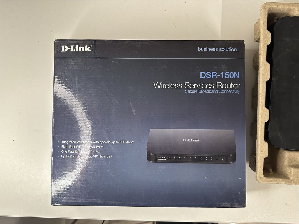 Мультисервісний маршрутизатор D-Link DSR 150N