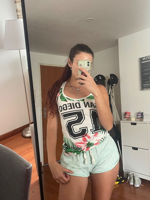 Conjunto top + calções