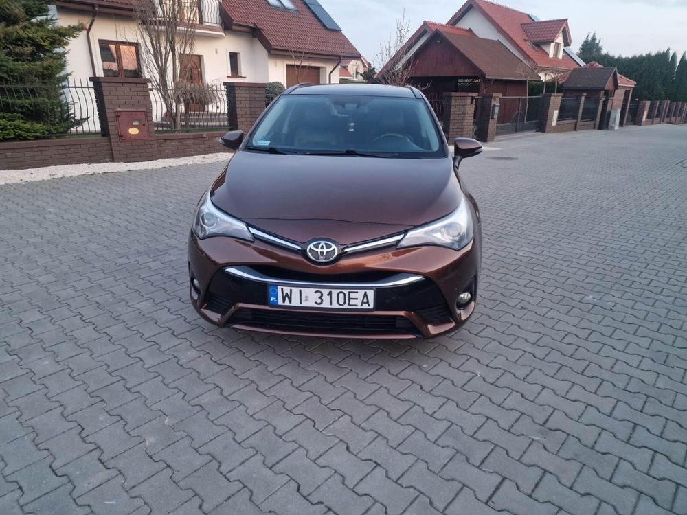 TOYOTA Avensis 2.0 vvti Automat