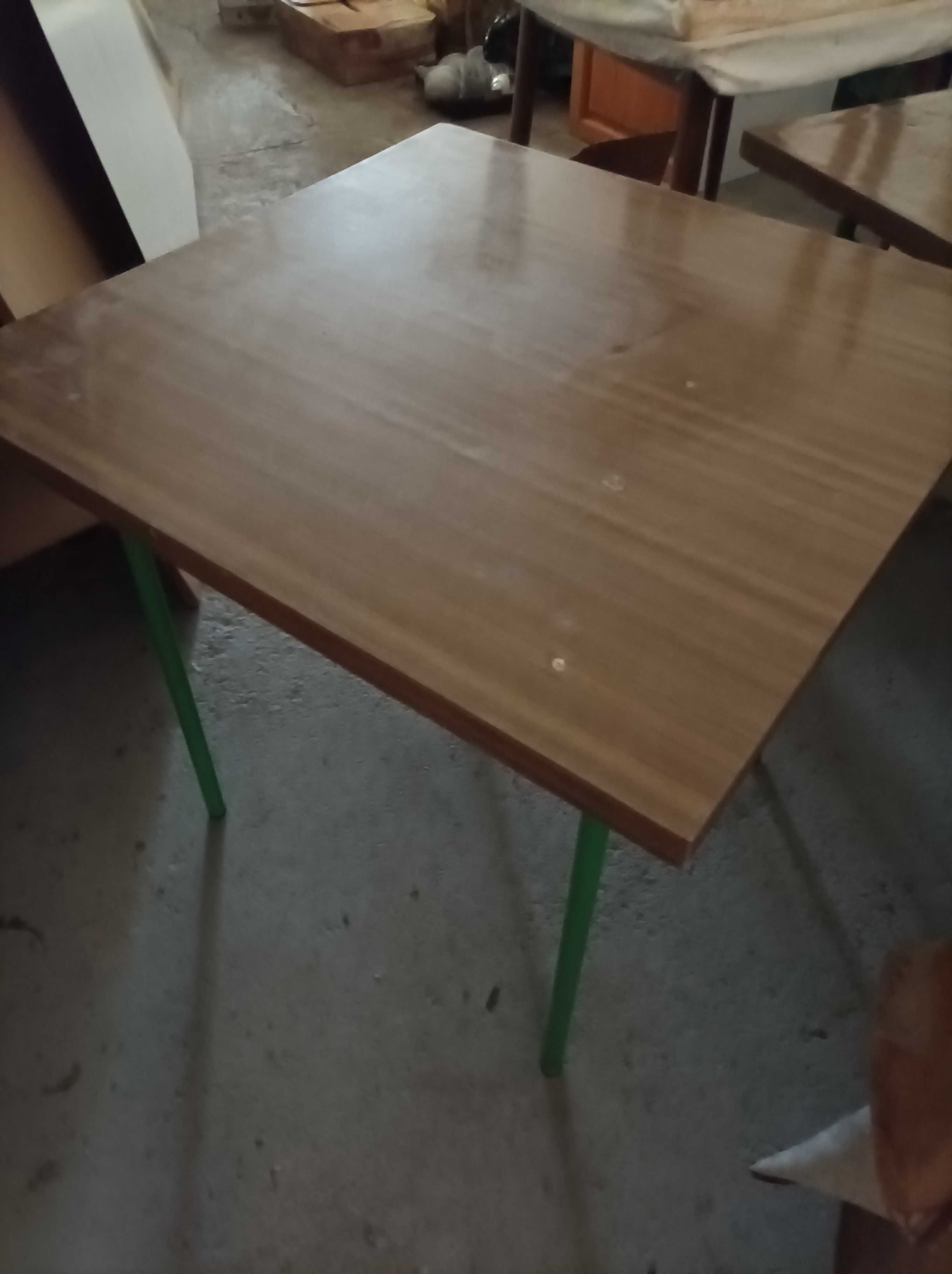 Mesas em formica com 80x80