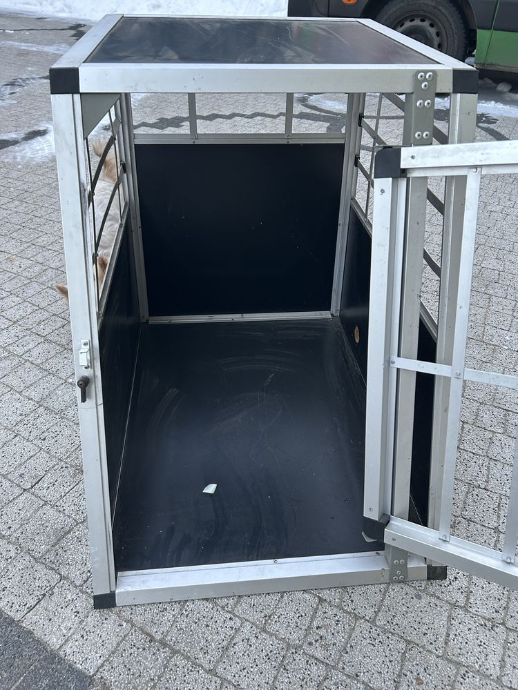 Transporter, klatka, kennel dla psa.