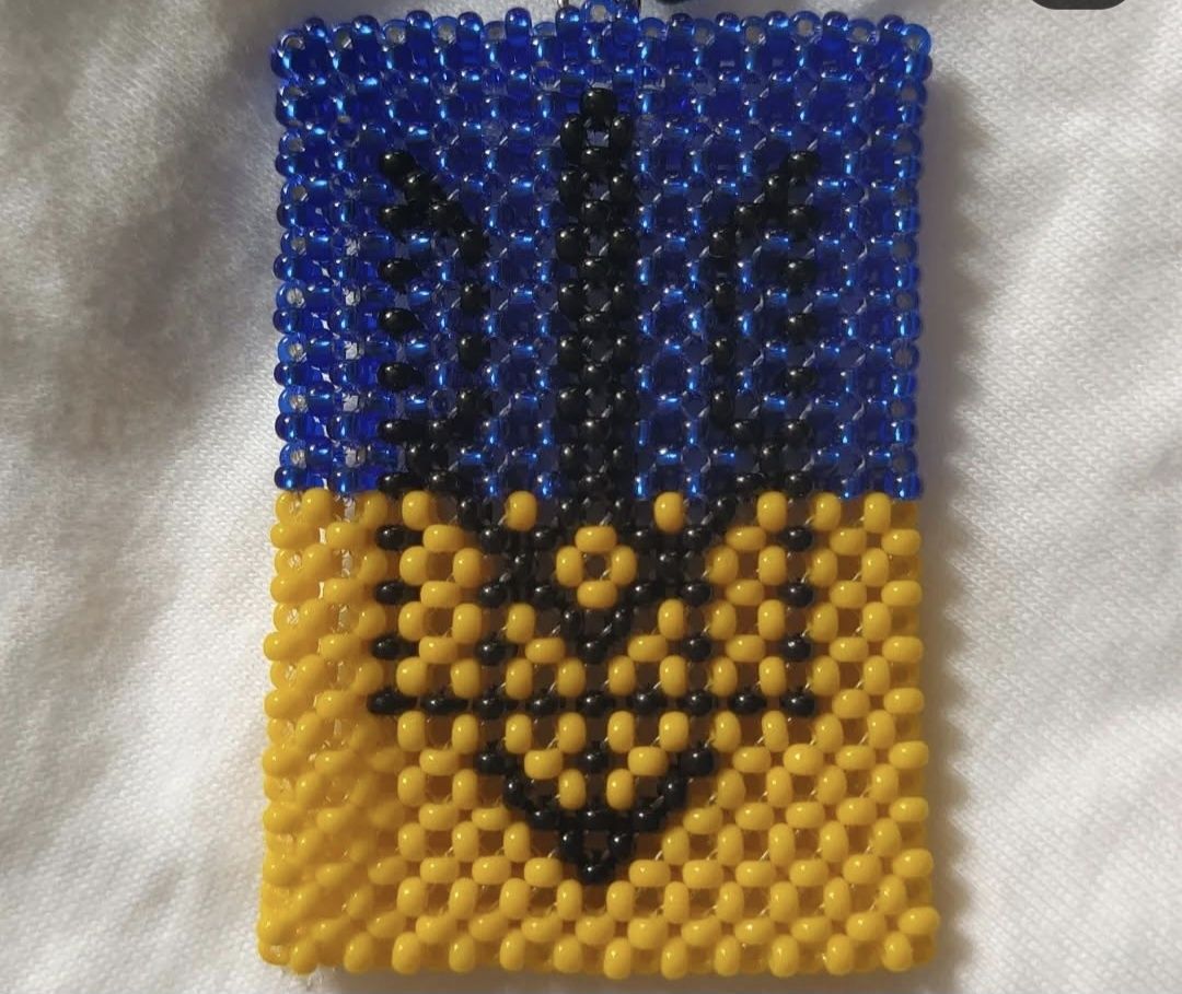 Патріотичні брелки/підвіски в машину з бісеру