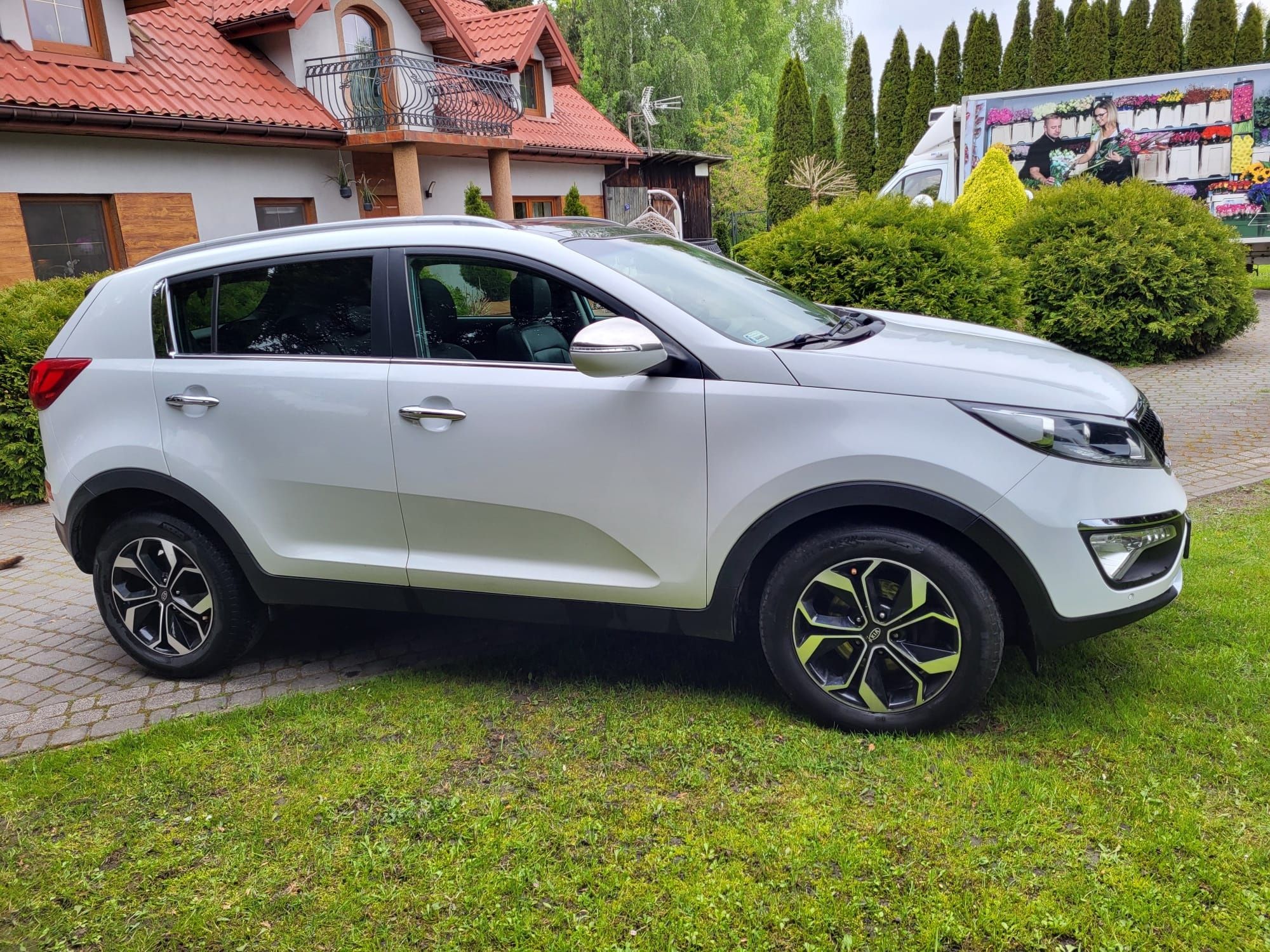 Kia Sportage Panorama Navi Skóra Led Bezwypadkowy Biała Perła