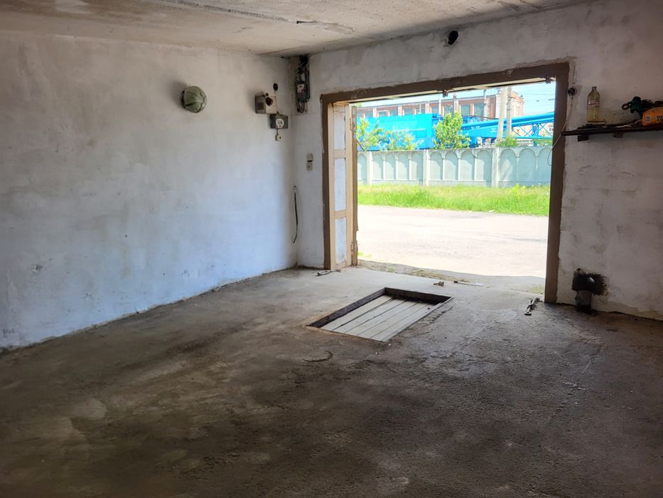 Продам гараж в р-н Ковельський парку