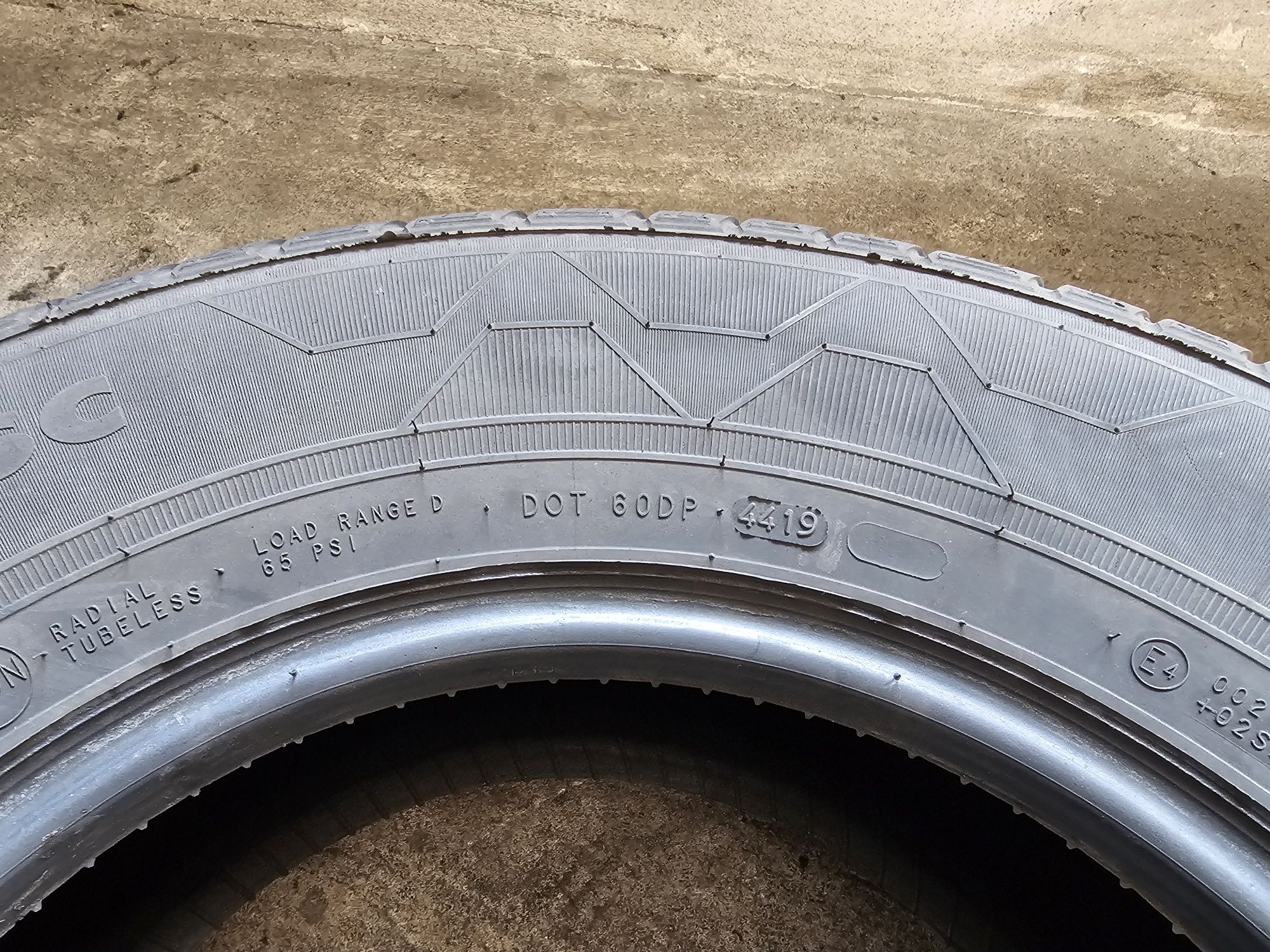 Opony Nokian 225/70 r15c letnie