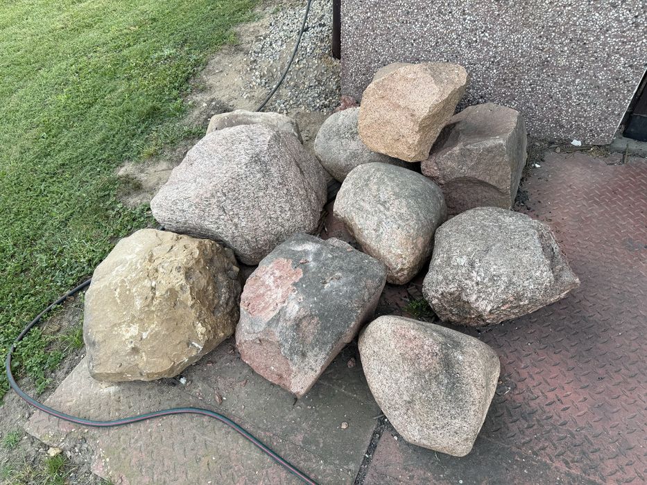 Kamienie polne, ogrodowe, głazy ozdobne na skalniak