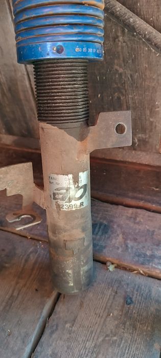 Передні стійки койловери на Форд фокус2