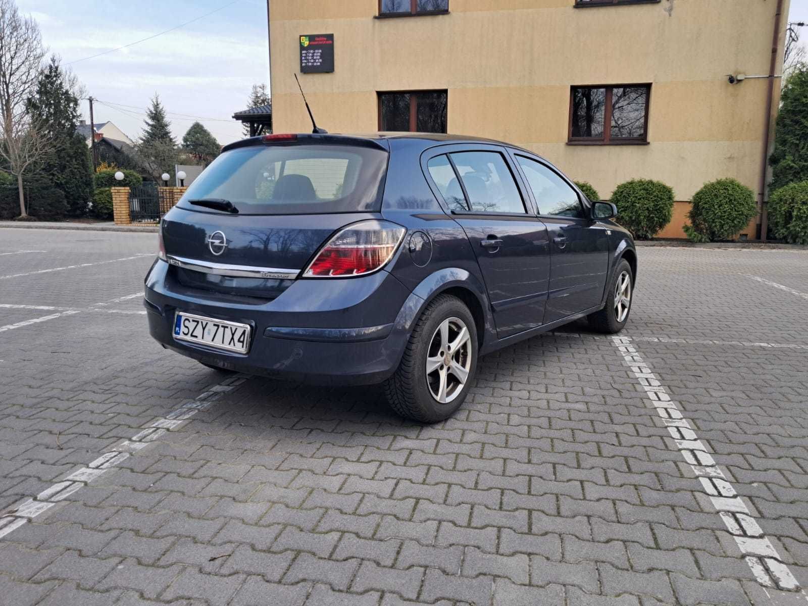 Opel Astra H 2007 rok