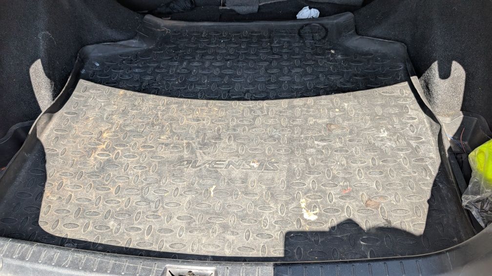 Toyota Avensis SW 2.0 D-4D Sol GPS