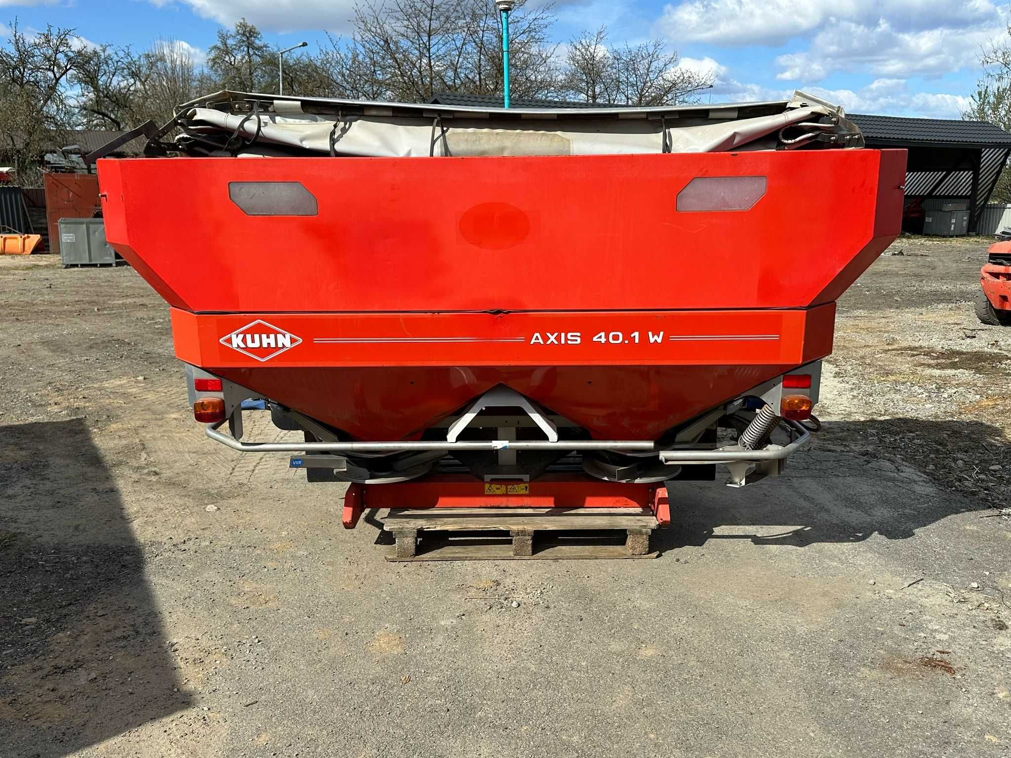 Rozsiewacz Rauch Kuhn Axis 40.1 W waga komputer